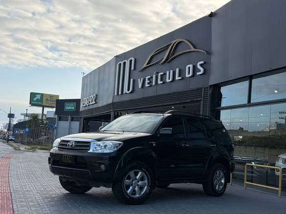 TOYOTA HILUX SW4 2.7 SR 4X2 16V GASOLINA 4P AUTOMÁTICO